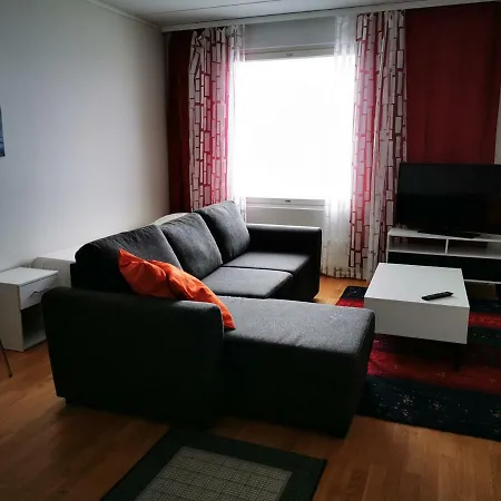 Kotimaailma * Hämeenlinna